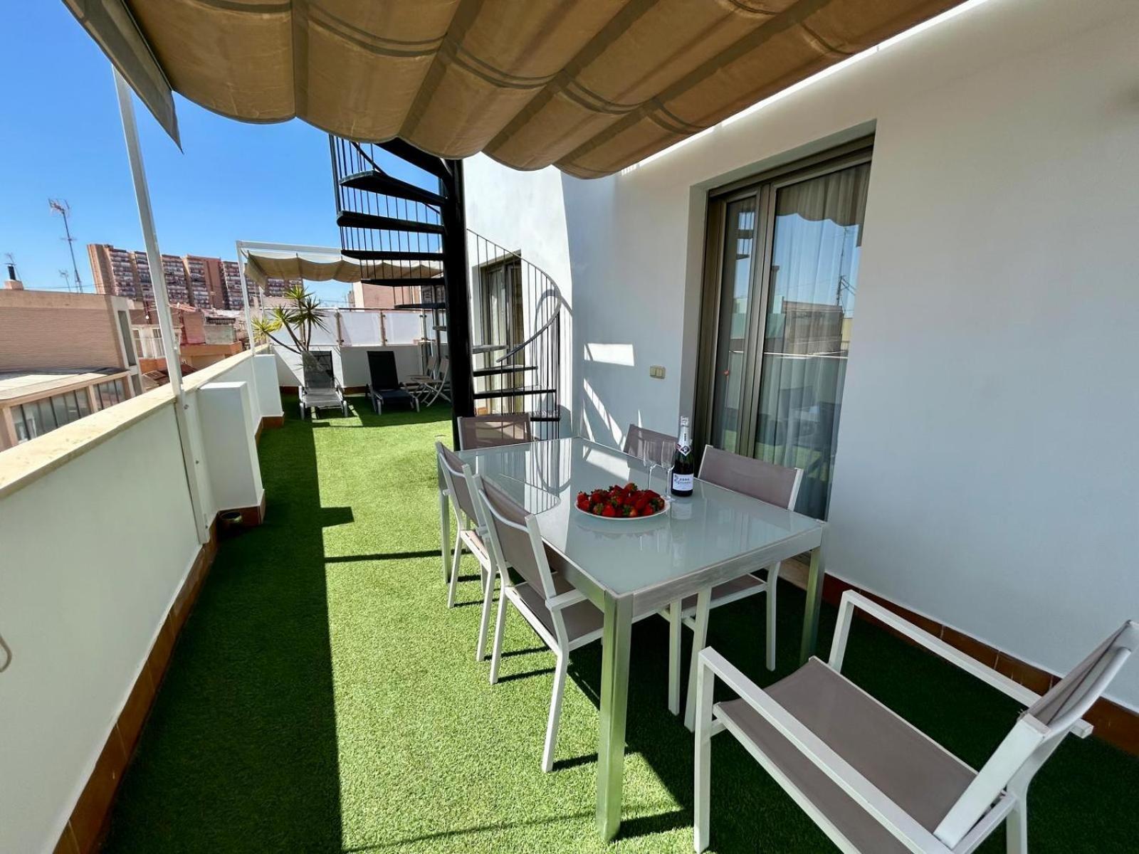 2 Big Terraces Penthouse City Center Alicante Luaran gambar